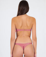 Laden Sie das Bild in den Galerie-Viewer, Image 06: Rio De Sol Ensemble Set Shimmer-Confetti Bandeau-Knot Nice-Fio