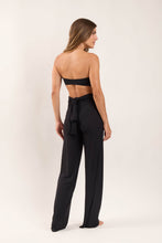 Laden Sie das Bild in den Galerie-Viewer, Model Back: Rio De Sol Pantalon De Plage Black Pants Knot