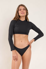 Laden Sie das Bild in den Galerie-Viewer, Image 06: Wednesday In Hawaii By Rio De Sol Haut Top Lava Reef