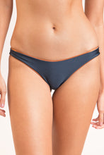 Laden Sie das Bild in den Galerie-Viewer, Image 13: Rio De Sol Bas Bottom Nocciola High-Leg