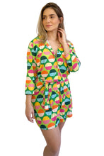 Laden Sie das Bild in den Galerie-Viewer, Model Front: Rio De Sol Chemise Garden City Chemise