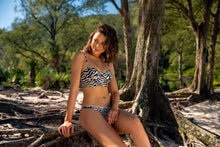 Laden Sie das Bild in den Galerie-Viewer, Image 05: Rio De Sol Ensemble Set Wild-Black Balconet-Anna Nice