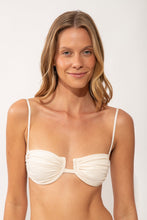 Laden Sie das Bild in den Galerie-Viewer, Gallery: Rio De Sol Haut Top Malibu-Natural Zaya