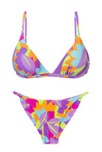 Laden Sie das Bild in den Galerie-Viewer, Product Front: Rio De Sol Ensemble Set Dreams Tri-Fixo Cheeky-Fixa