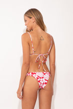 Laden Sie das Bild in den Galerie-Viewer, Model Back: Wednesday In Hawaii By Rio De Sol Bas Bottom Pua-Hibiscus Leblon