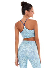 Laden Sie das Bild in den Galerie-Viewer, Model Back: Alto Giro Fitness Haut Top Staff Alcinha Dupla Face Azul Movement