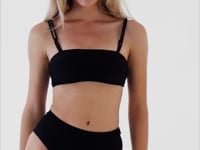 Laden und Abspielen von Videos im Galerie-Viewer, Video: Rio De Sol Ensemble Set Shimmer-Black Bandeau-Reto Hotpants