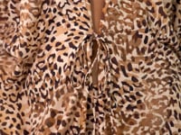 Laden und Abspielen von Videos im Galerie-Viewer, Video: Rio De Sol Vêtement De Plage Leopard Long Dress