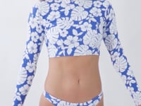 Laden und Abspielen von Videos im Galerie-Viewer, Video: Wednesday In Hawaii By Rio De Sol Haut Top Pua-Pacifica Reef