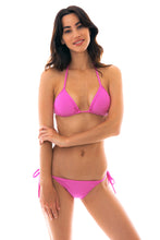 Laden Sie das Bild in den Galerie-Viewer, Model Front: Rio De Sol Bas Bottom Bikini Tri