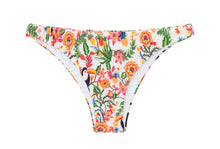 Laden Sie das Bild in den Galerie-Viewer, Product Front: Rio De Sol Bas Bottom Boho Leblon