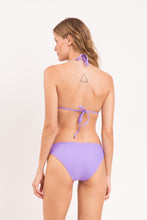 Laden Sie das Bild in den Galerie-Viewer, Model Back: Rio De Sol Bas Bottom Bora-Lavanda Essential-Comfy