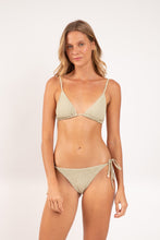 Laden Sie das Bild in den Galerie-Viewer, Model Front: Rio De Sol Bas Bottom Brisa-Pistache Lacinho