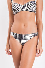 Laden Sie das Bild in den Galerie-Viewer, Image 09: Rio De Sol Bas Bottom Collage Essential-Comfy