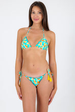 Laden Sie das Bild in den Galerie-Viewer, Model Front: Rio De Sol Bas Bottom Dubai Frufru-Fio