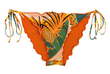 Laden Sie das Bild in den Galerie-Viewer, Model Front: Rio De Sol Bas Bottom El-Arco Frufru-Comfy