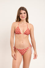 Laden Sie das Bild in den Galerie-Viewer, Model Front: Rio De Sol Bas Bottom Floral-Scales Ibiza-Comfy