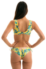 Laden Sie das Bild in den Galerie-Viewer, Model Back: Rio De Sol Bas Bottom Florescer High Comfort