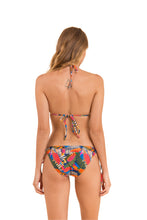 Laden Sie das Bild in den Galerie-Viewer, Model Back: Rio De Sol Bas Bottom Jungle Ibiza-Comfy