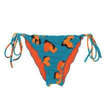 Laden Sie das Bild in den Galerie-Viewer, Product Front: Rio De Sol Bas Bottom Luma Frufru