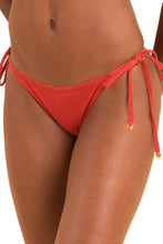 Laden Sie das Bild in den Galerie-Viewer, Gallery: Rio De Sol Bas Bottom Malibu-Chili Cheeky-Tie