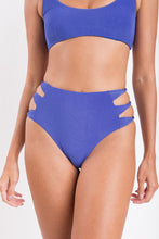 Laden Sie das Bild in den Galerie-Viewer, Image 06: Rio De Sol Bas Bottom Malibu-Indigo Highwaist-Spin
