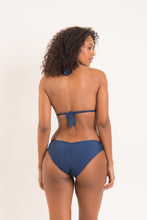Laden Sie das Bild in den Galerie-Viewer, Model Back: Rio De Sol Bas Bottom Navy Mel-Comfy
