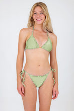 Laden Sie das Bild in den Galerie-Viewer, Model Front: Rio De Sol Bas Bottom Oliva Frufru