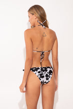 Laden Sie das Bild in den Galerie-Viewer, Model Back: Rio De Sol Bas Bottom Poppy Ibiza-Comfy
