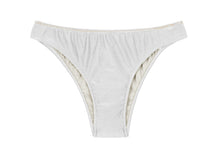 Laden Sie das Bild in den Galerie-Viewer, Product Front: Rio De Sol Bas Bottom Shimmer-White Essential