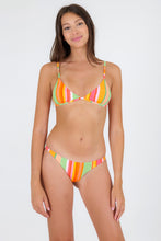 Laden Sie das Bild in den Galerie-Viewer, Model Front: Rio De Sol Bas Bottom Utah Leblon