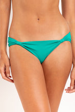 Laden Sie das Bild in den Galerie-Viewer, Gallery: Rio De Sol Bas Bottom Valley Mel