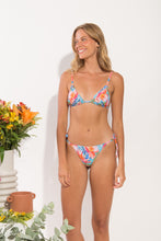 Laden Sie das Bild in den Galerie-Viewer, Model Front: Rio De Sol Bas Bottom Zinnia Ibiza