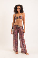 Laden Sie das Bild in den Galerie-Viewer, Model Front: Rio De Sol Pantalon De Plage Cobra Trouser