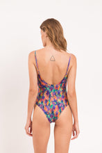 Laden Sie das Bild in den Galerie-Viewer, Model Back: Rio De Sol Une Pièce Euphoria Hype