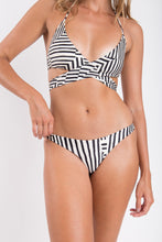 Laden Sie das Bild in den Galerie-Viewer, Image 09: Rio De Sol Ensemble Set Collage Kate Mia