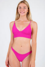 Laden Sie das Bild in den Galerie-Viewer, Gallery: Rio De Sol Ensemble Set Cotele-Amaranto Tri-Tank Essential-Comfy