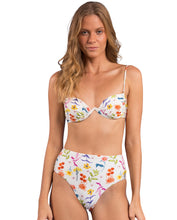 Laden Sie das Bild in den Galerie-Viewer, Gallery: Rio De Sol Ensemble Set Countryside Kyra Hotpants