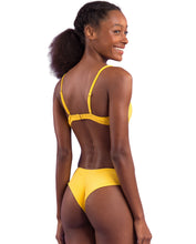 Laden Sie das Bild in den Galerie-Viewer, Image 07: Rio De Sol Ensemble Set Malibu-Yellow Balconet Ciao