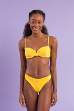 Laden Sie das Bild in den Galerie-Viewer, Image 10: Rio De Sol Ensemble Set Malibu-Yellow Balconet Ciao