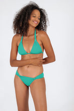 Laden Sie das Bild in den Galerie-Viewer, Model Front: Rio De Sol Ensemble Set Opal Mel