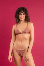 Laden Sie das Bild in den Galerie-Viewer, Image 10: Rio De Sol Ensemble Set Shimmer-Copper Tri-Fixo California