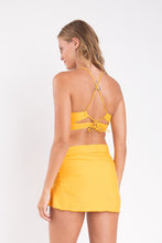 Laden Sie das Bild in den Galerie-Viewer, Model Back: Rio De Sol Jupe De Page Solar Skirt-Knot