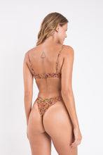 Laden Sie das Bild in den Galerie-Viewer, Model Back: Rio De Sol Haut Top Bouquet Mila