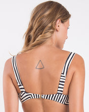 Laden Sie das Bild in den Galerie-Viewer, Image 05: Rio De Sol Haut Top Collage Amelia