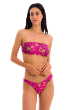 Laden Sie das Bild in den Galerie-Viewer, Model Front: Rio De Sol Haut Top Roar-Pink Bandeau-Reto