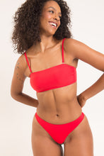 Laden Sie das Bild in den Galerie-Viewer, Image 11: Rio De Sol Haut Top Rouge Bandeau-Reto