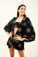 Laden Sie das Bild in den Galerie-Viewer, Gallery: Uv Line Vêtement De Plage Kimono Shine-Preto Upf50+