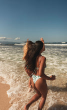 Laden Sie das Bild in den Galerie-Viewer, Image 10: Wednesday In Hawaii By Rio De Sol Bas Bottom Pua-Valley Kai