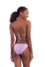 Laden Sie das Bild in den Galerie-Viewer, Model Back: Rio De Sol Bas Bottom Shimmer-Harmonia Ibiza-Comfy
